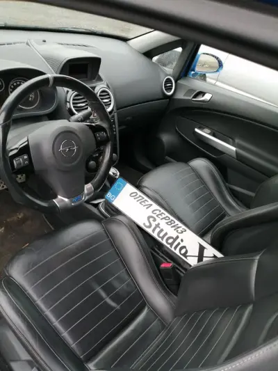 Corsa D OPC: спирачки, гумички на клапаните и един шумен лагер