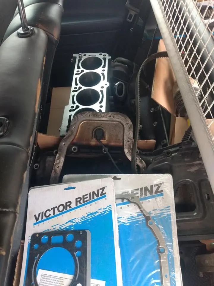Новите гарнитури Victor Reinz до блока в багажника